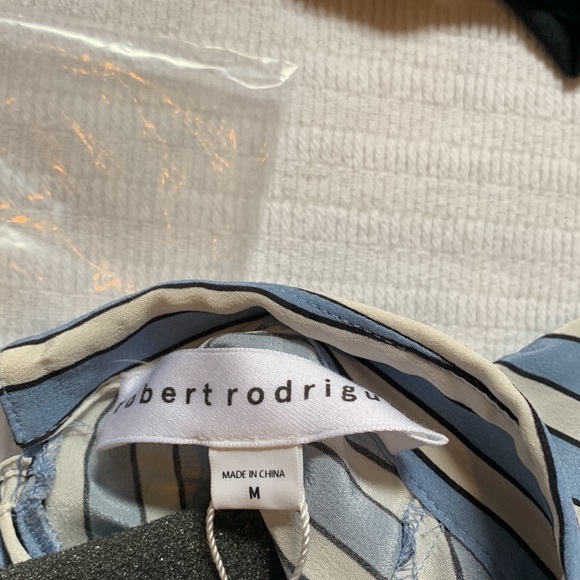 NWT Robert Rodriguez silk striped blouse with back detail and oversized cuff M - Picture 6 of 6